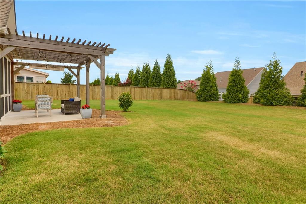 5685 Hammock Way Property Photo 33