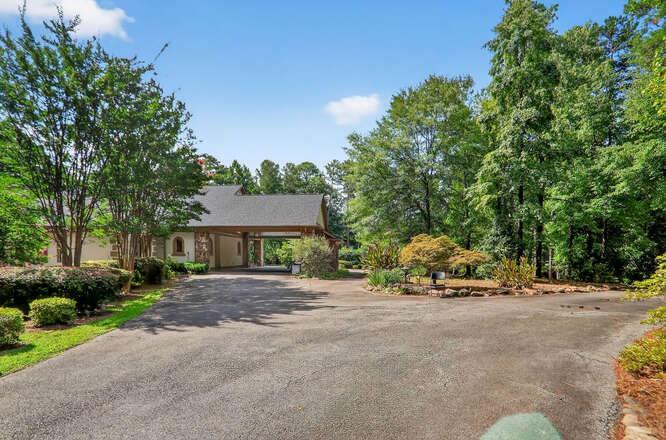 2551 E Maddox Road Property Photo 4