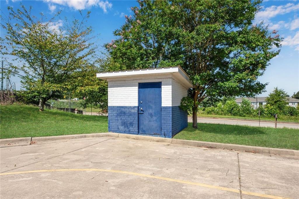 6580 Malone Road Property Photo 16