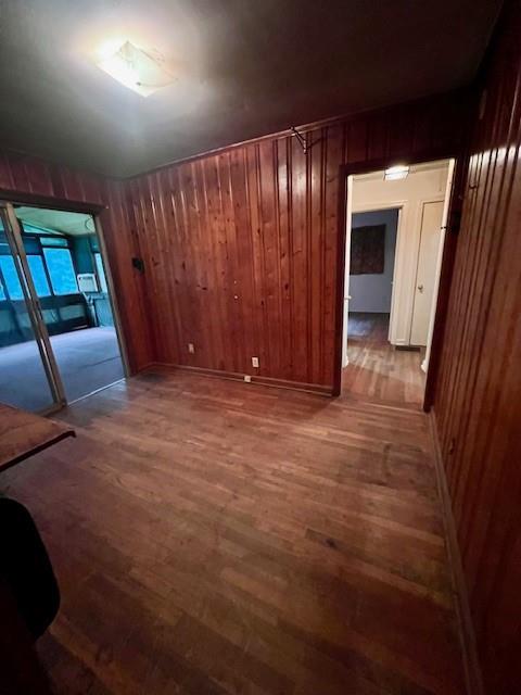 660 Hickory + 3 Contiguous Lot Parcels Trail Se Property Photo 20