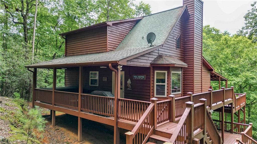 1122 Beaver Lake Drive Property Photo 1