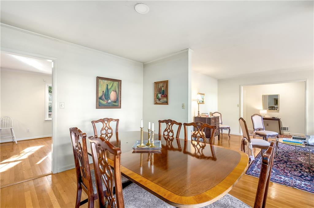 4320 Brookview Drive Se Property Photo 8