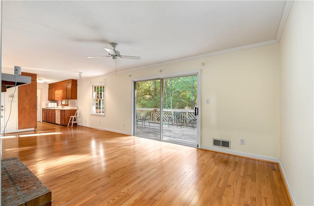 4320 Brookview Drive Se Property Photo 10