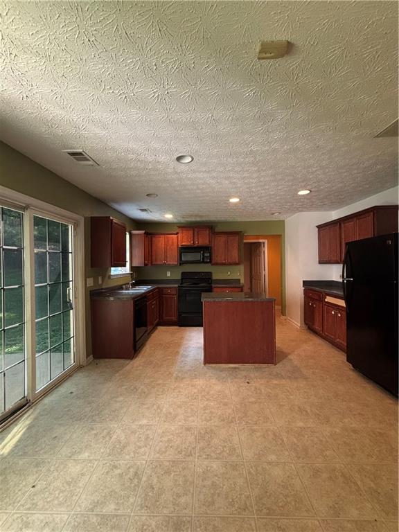680 Dot Drive Property Photo 6