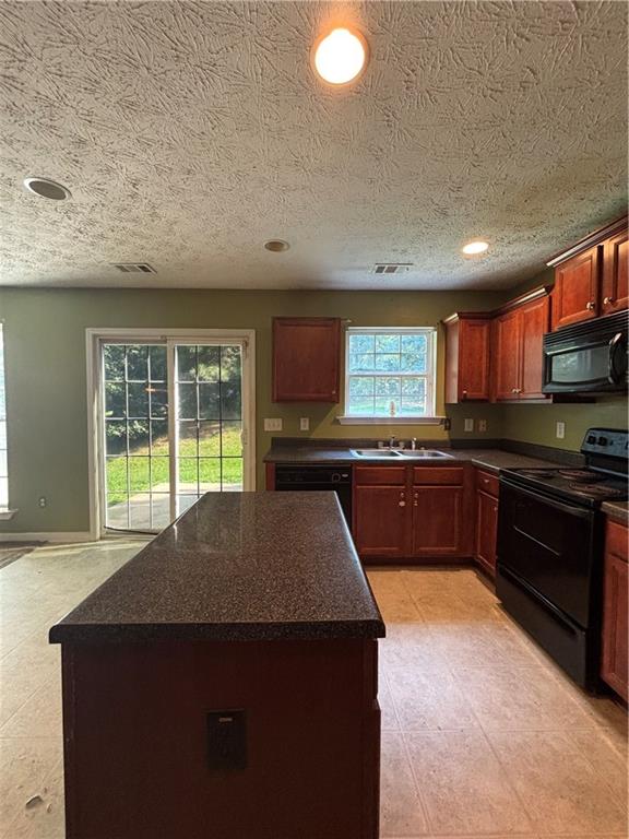 680 Dot Drive Property Photo 8