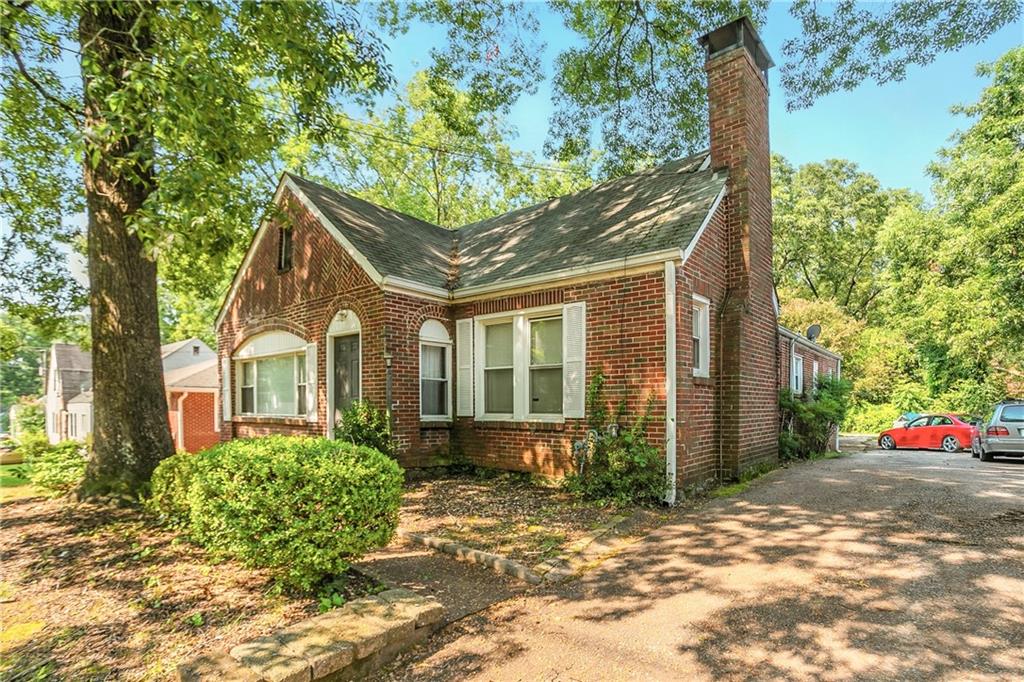 1807 Sylvan Road Sw Property Photo 3