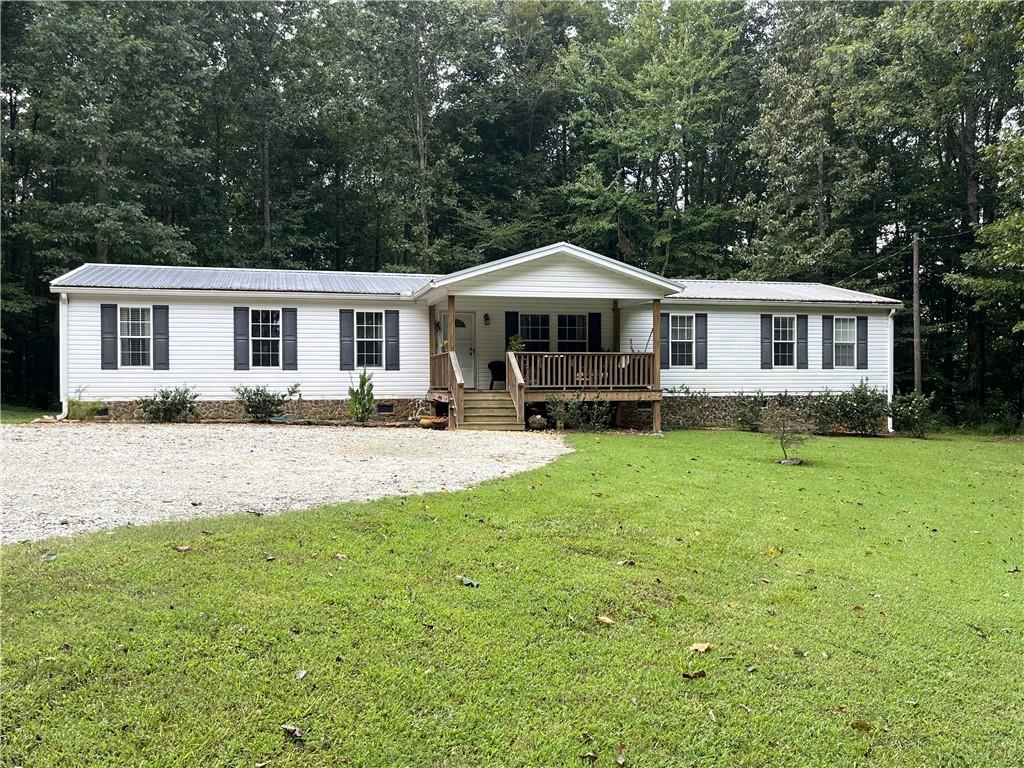 1195 Watts Road Property Photo 1