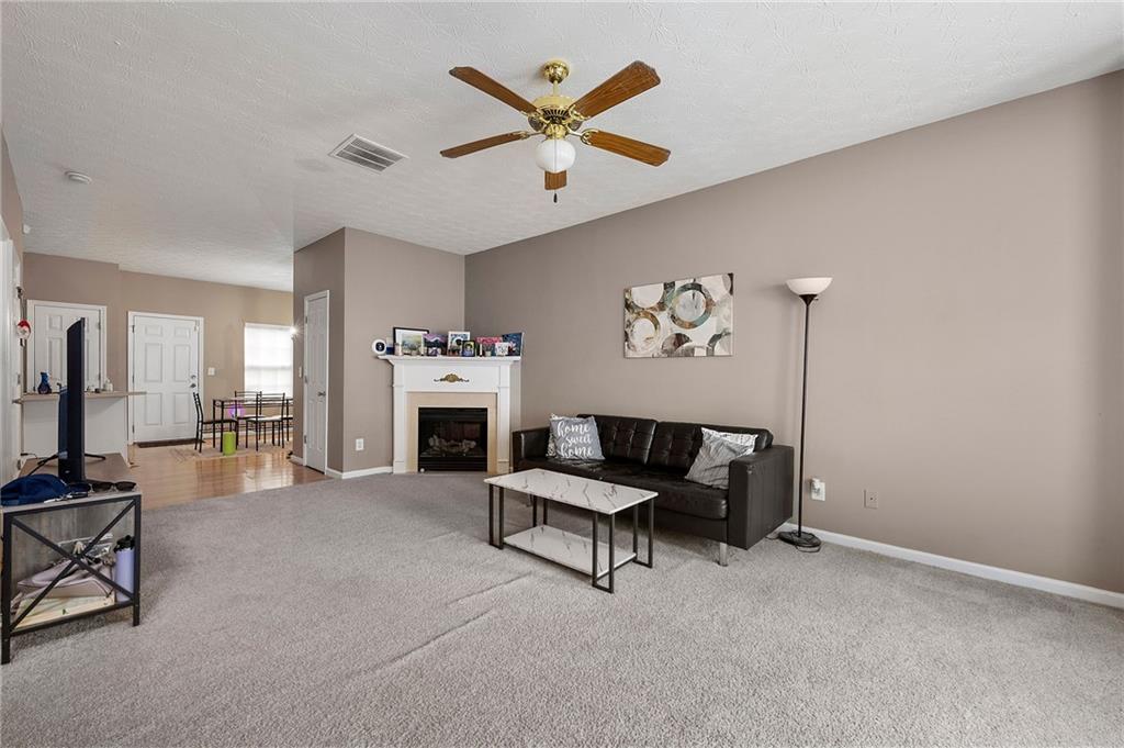 1552 Eastern Sunrise Lane Property Photo 6