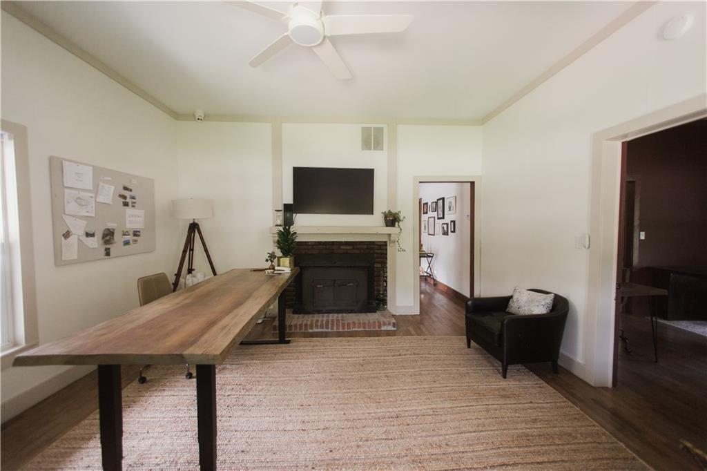 6700 Shady Grove Road Property Photo 8