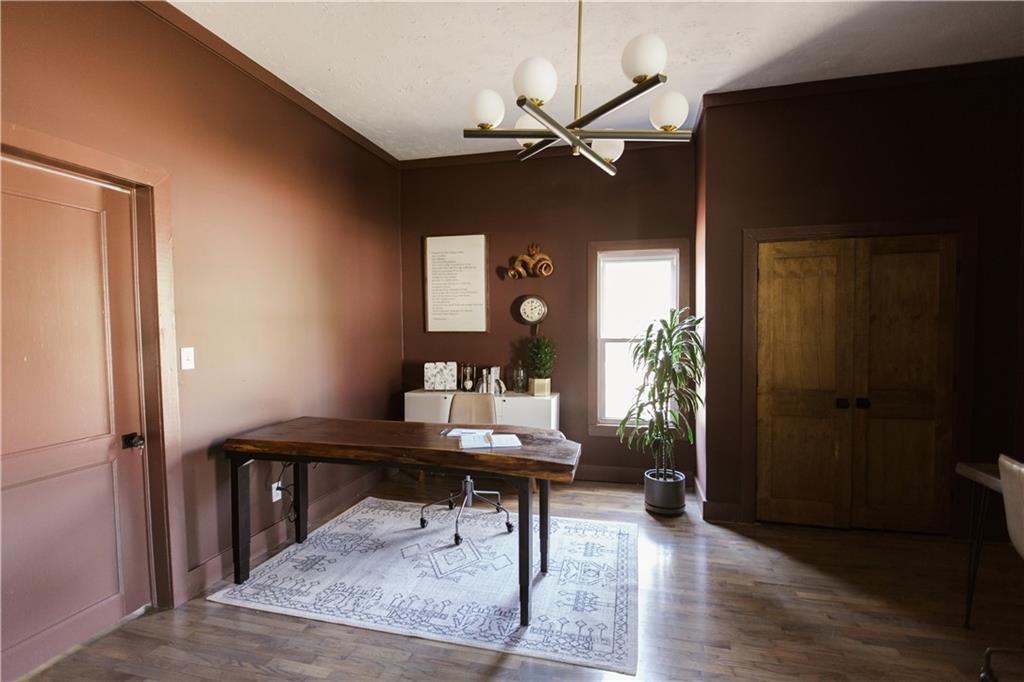 6700 Shady Grove Road Property Photo 9