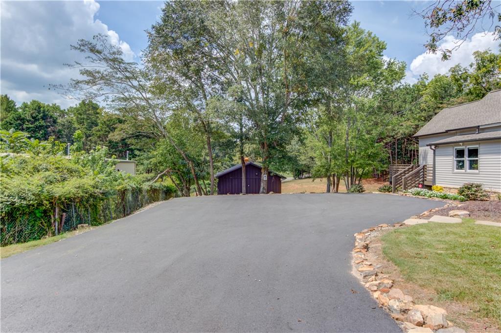6700 Shady Grove Road Property Photo 26