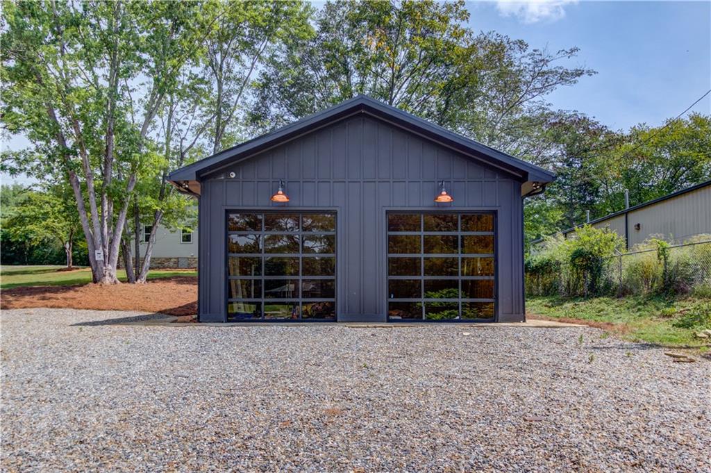 6700 Shady Grove Road Property Photo 40