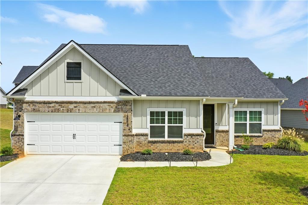 3894 Saddle Bag Court Property Photo 1