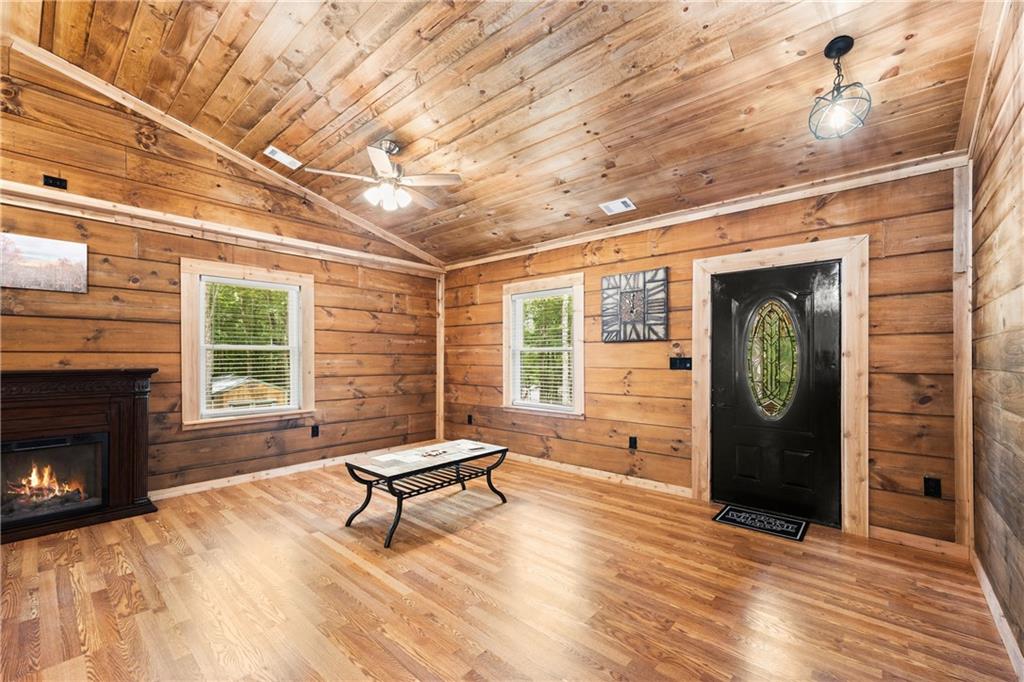 587 Cold Stream Trail Property Photo 5
