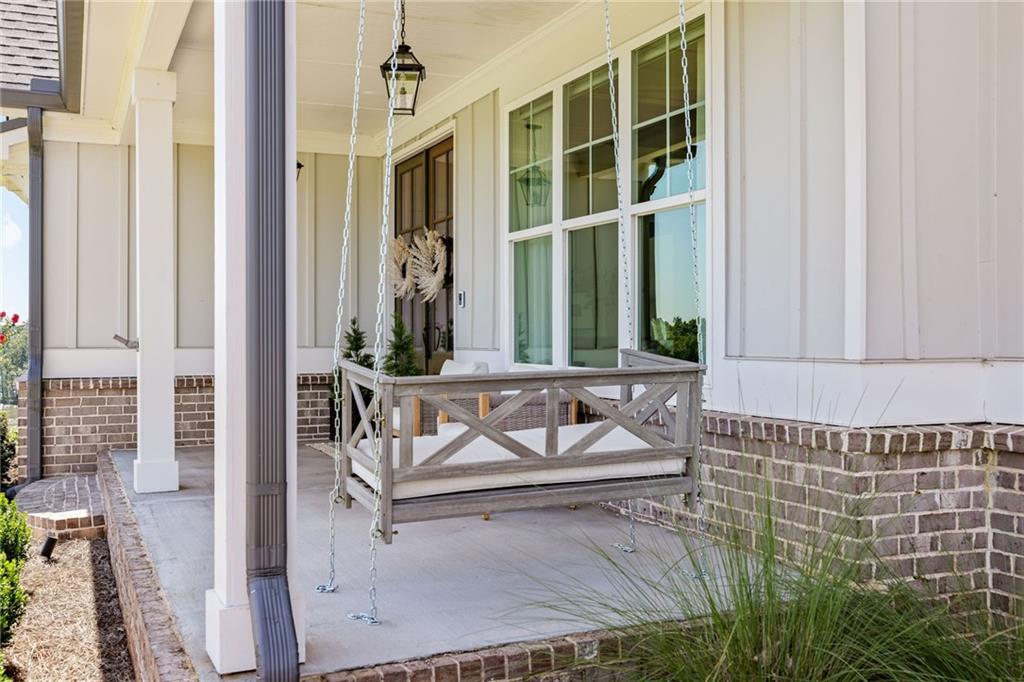 815 N Hampton Way Property Photo 6