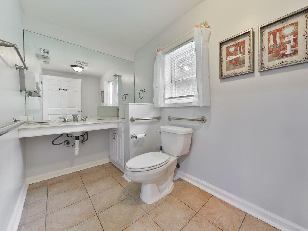 3605 Shallowford Road Property Photo 28