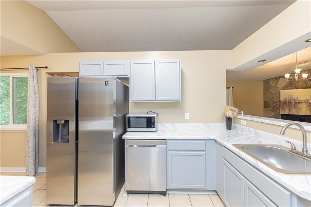 4938 Terrace Green Trace Property Photo 4