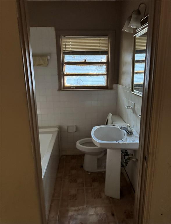 7649488 Property Photo 8