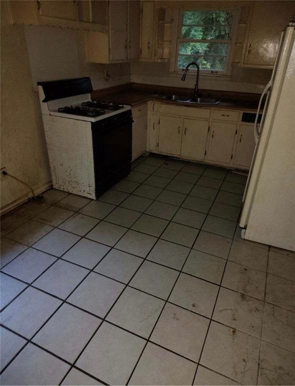 7649488 Property Photo 10
