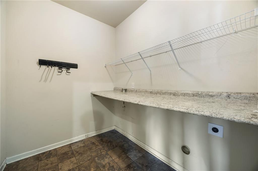 6891 Dresden Drive Property Photo 11