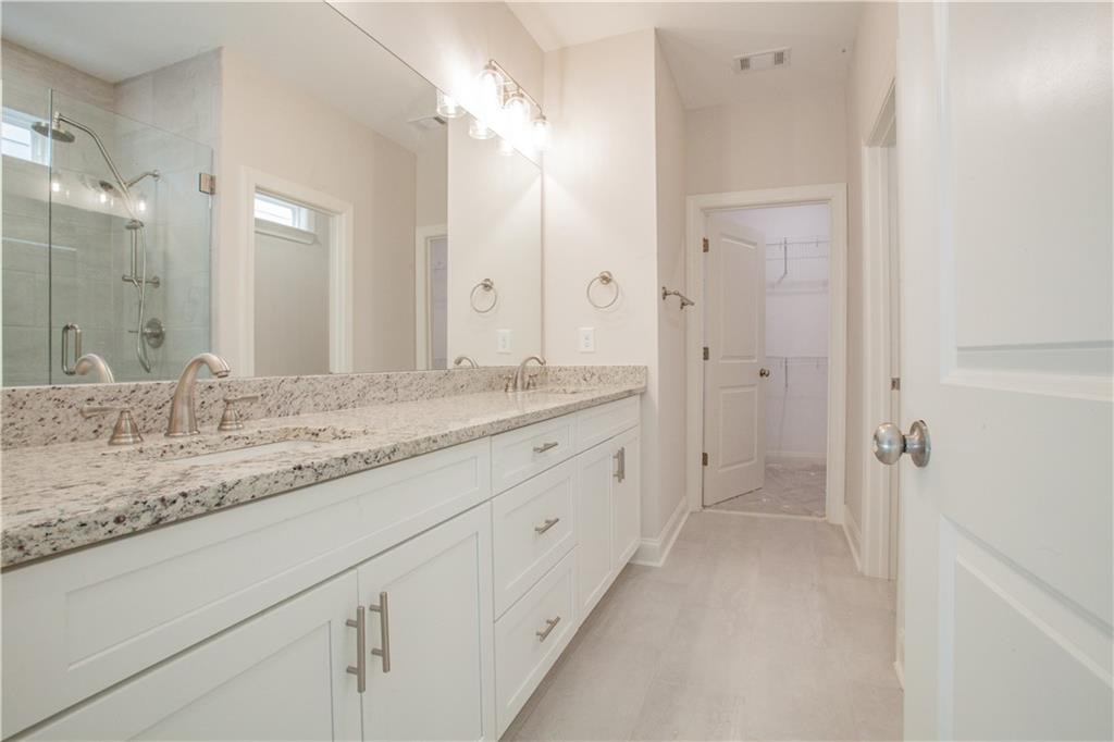 388 Maple View Drive Property Photo 10
