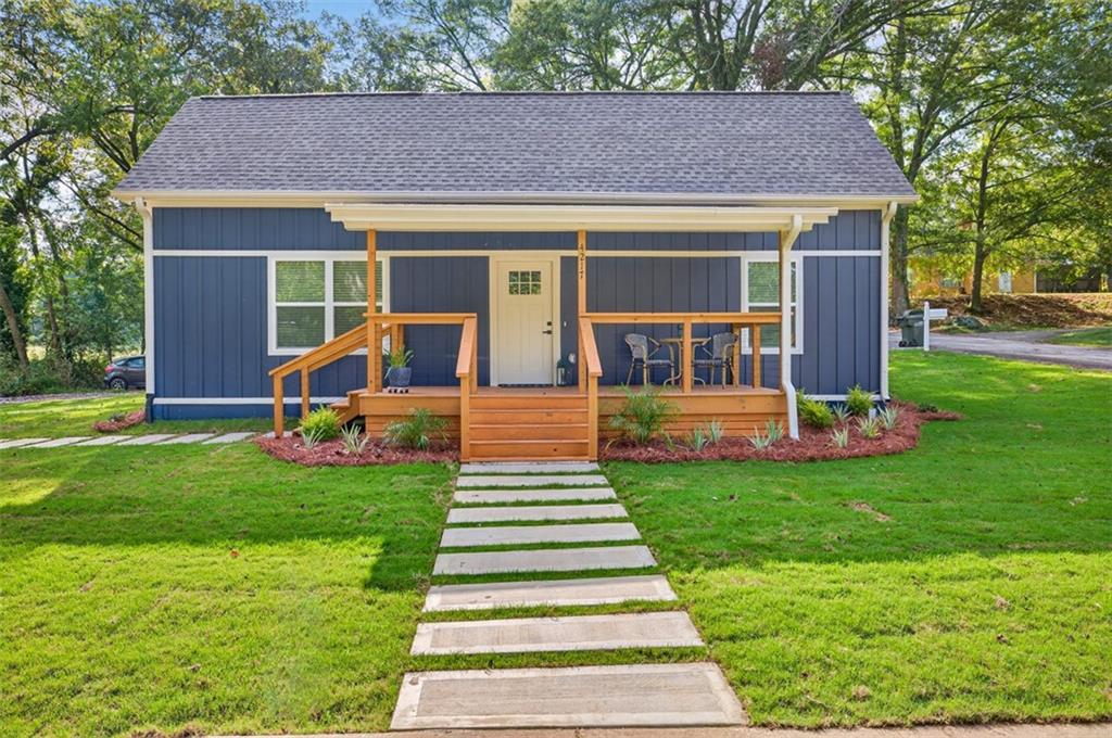 4217 Railroad Street Property Photo 1