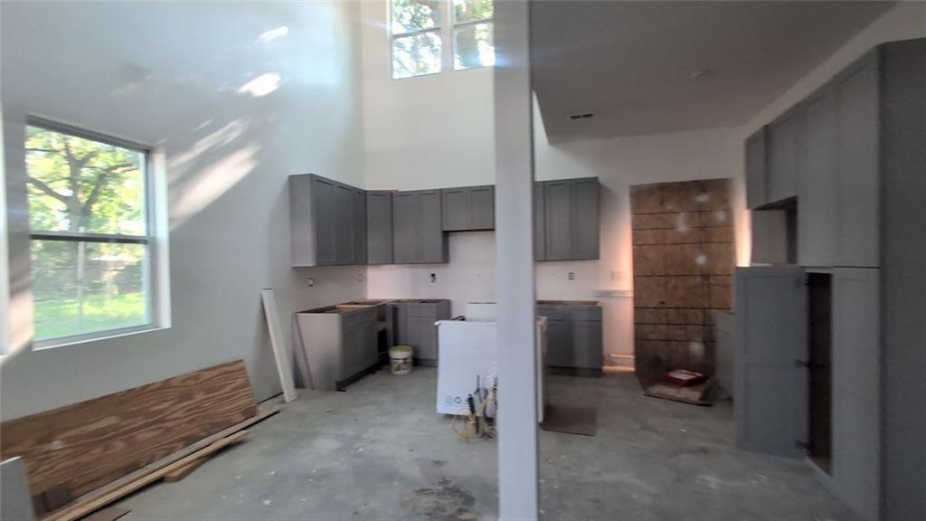 2870 Randall Street Property Photo 4
