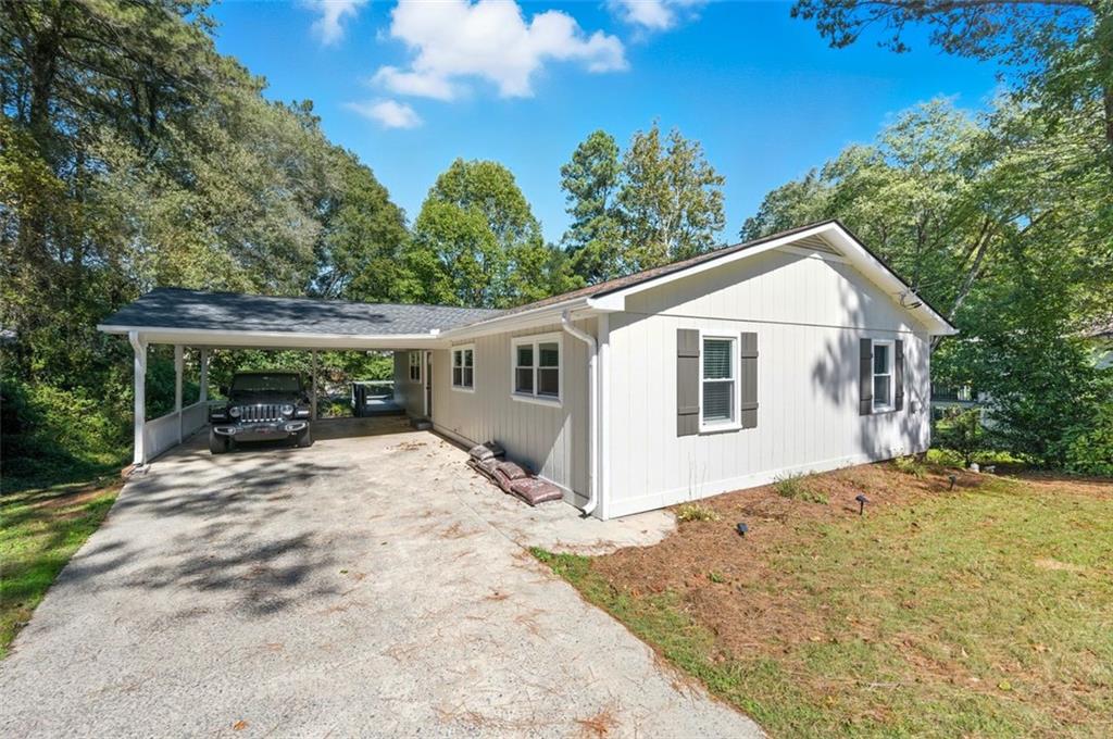 2011 Shadowwood Drive Property Photo 1