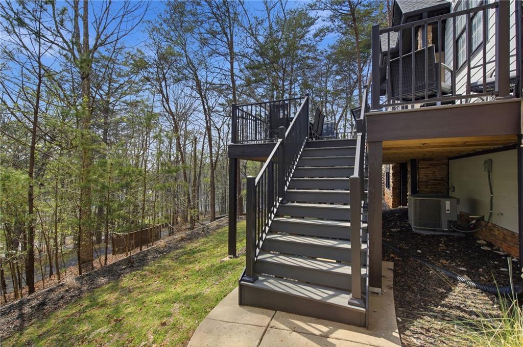 70 Fox Den Circle Property Photo 8