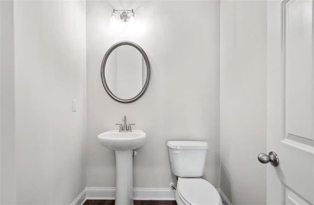 551 Grand Wehunt Drive Property Photo 15