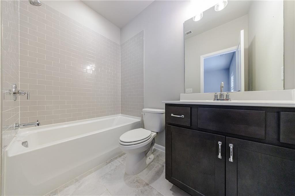6645 Cortland Walk Property Photo 24