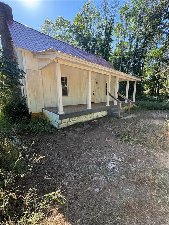 711 Highway 162 Property Photo 1