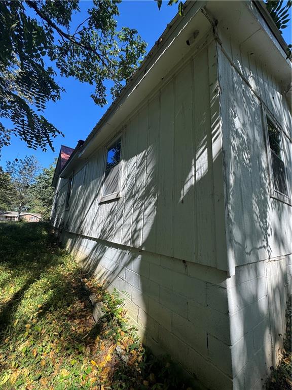 711 Highway 162 Property Photo 5