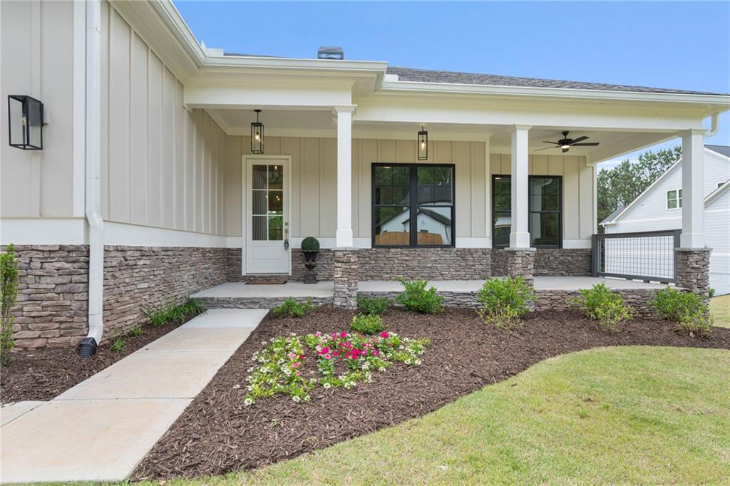 6830 Heard Lane Property Photo 1