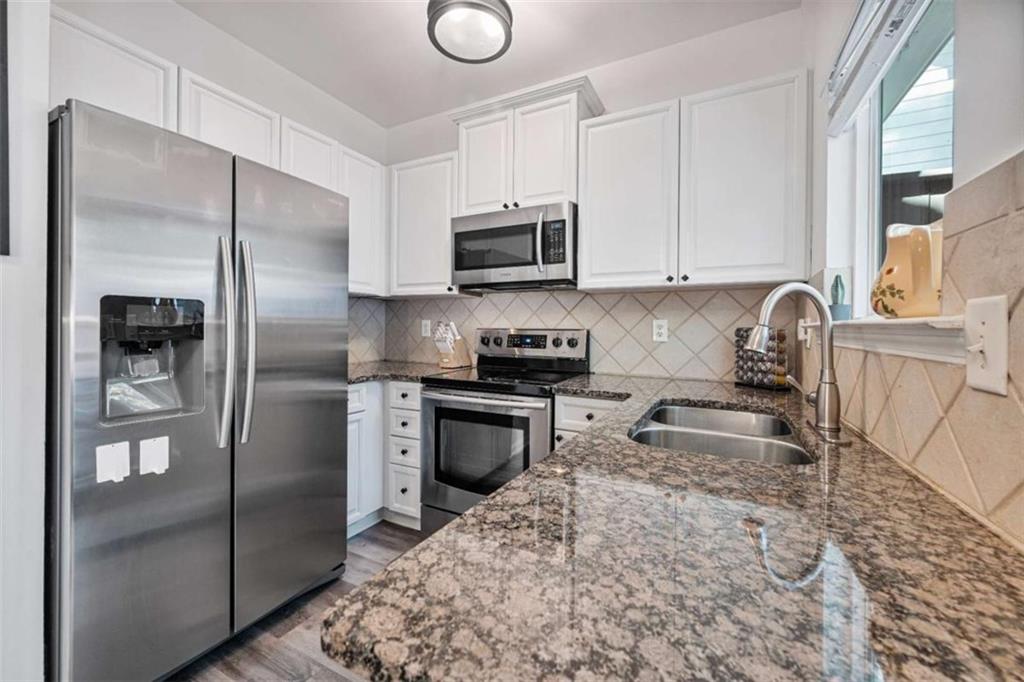 1020 Liberty Parkway Property Photo 16