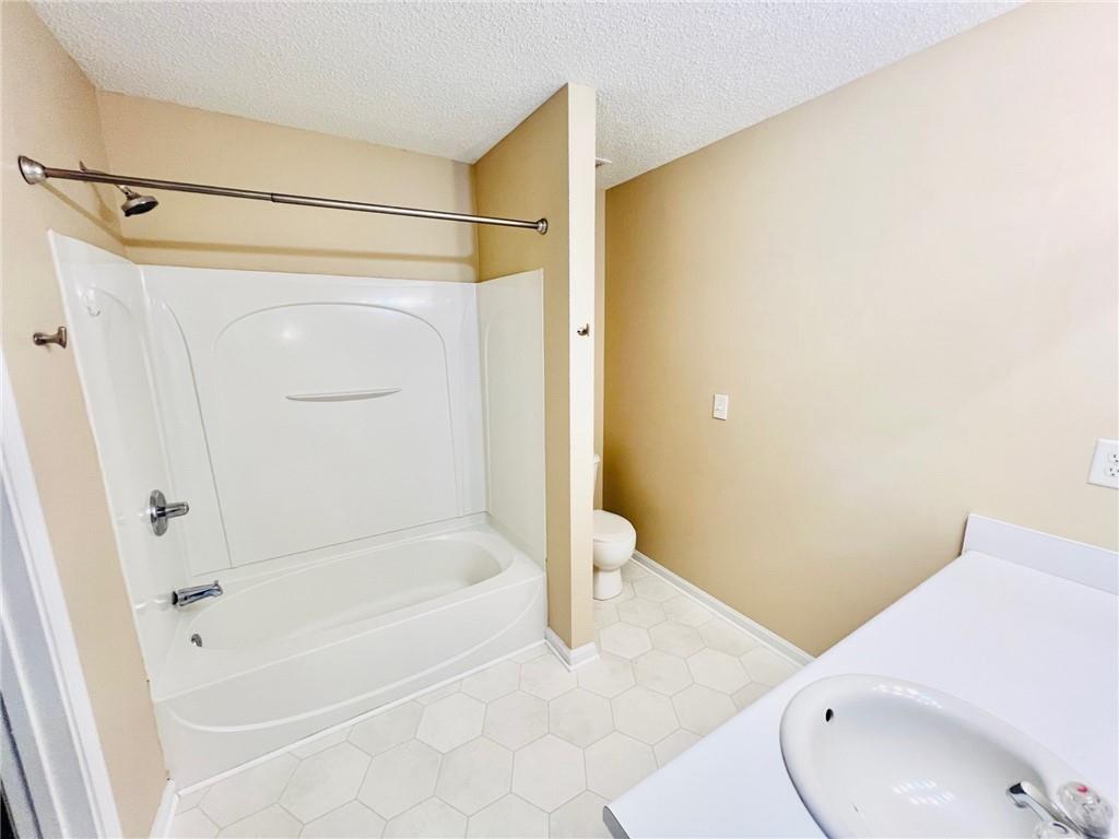 98 Eagle Glen Drive Ne Property Photo 12