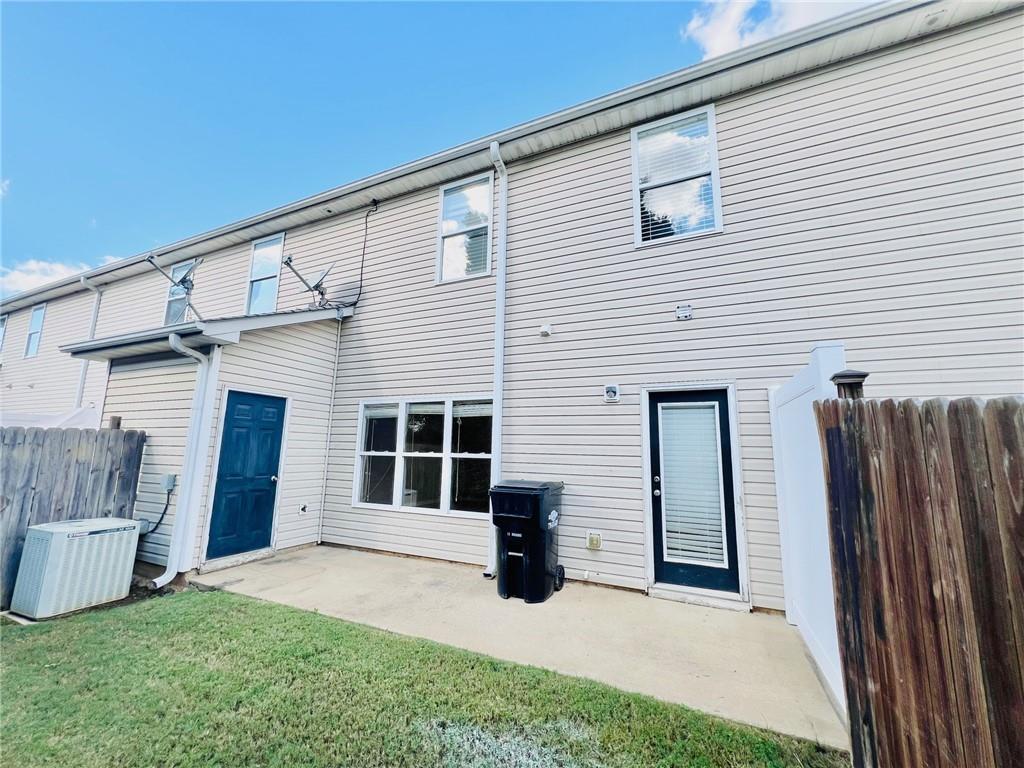 98 Eagle Glen Drive Ne Property Photo 14