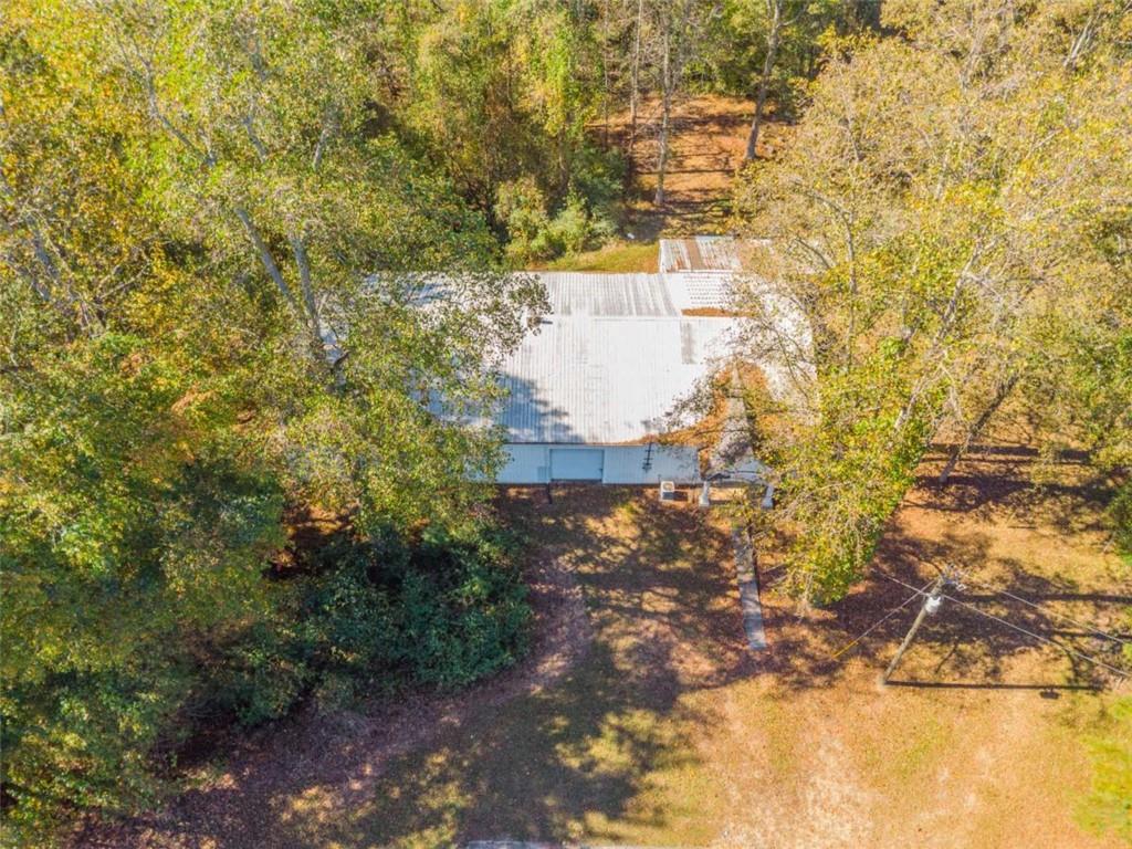 621 Loganville Highway Property Photo 1