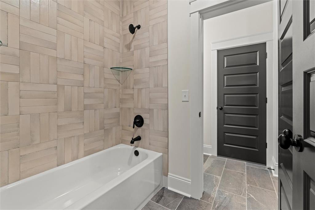 157 West Lake Boulevard Property Photo 28