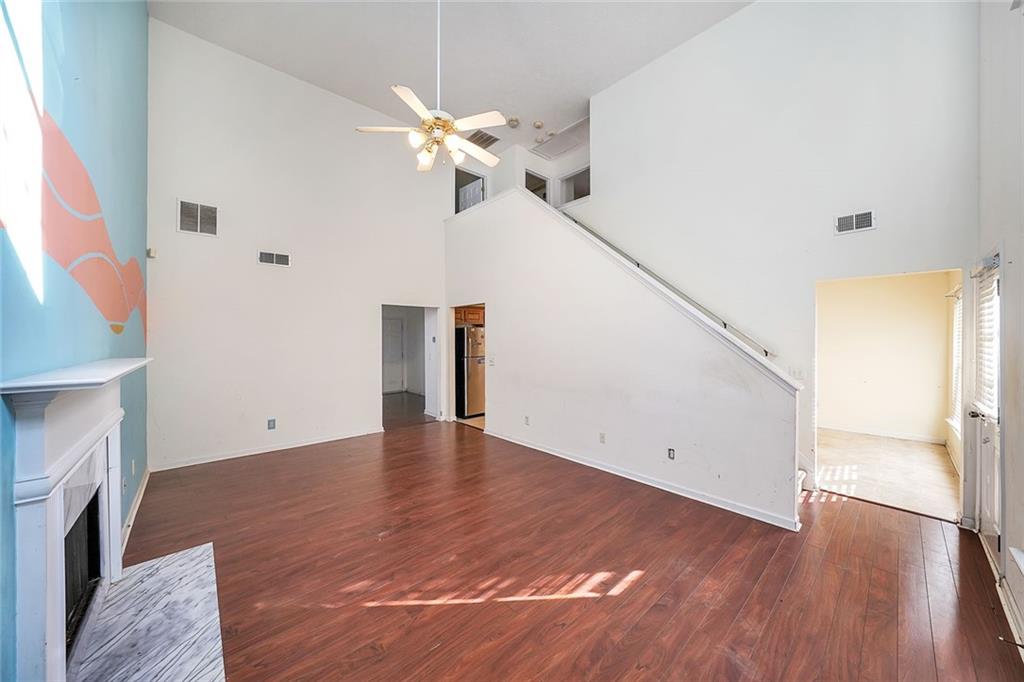 9886 Vista Circle Property Photo 5