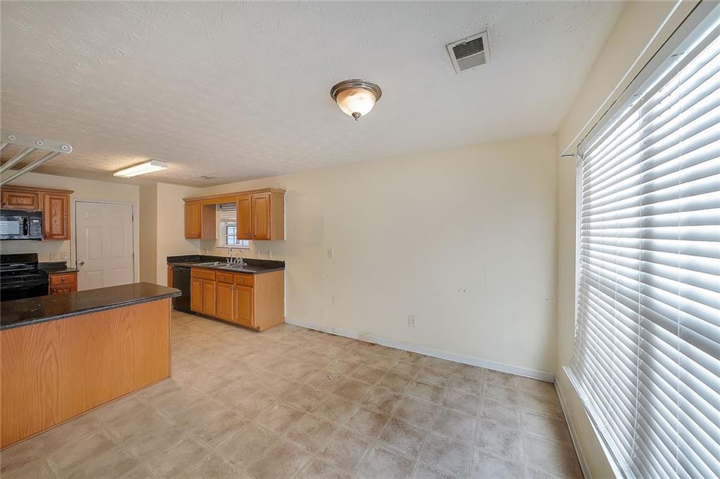 9886 Vista Circle Property Photo 7