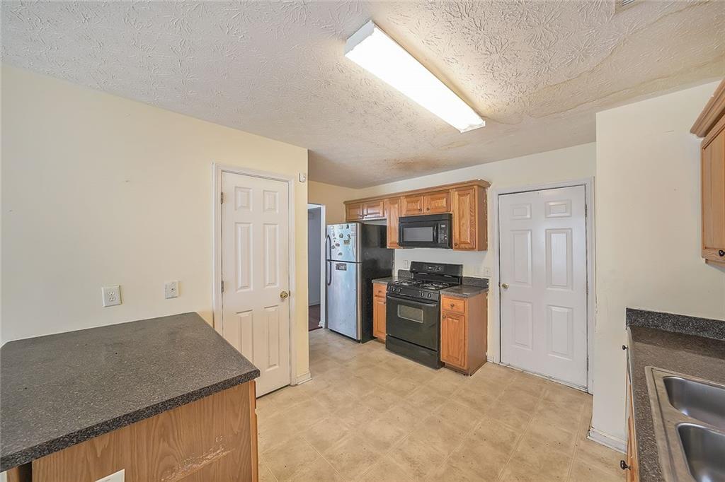 9886 Vista Circle Property Photo 10