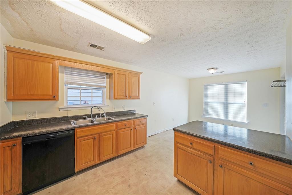 9886 Vista Circle Property Photo 12