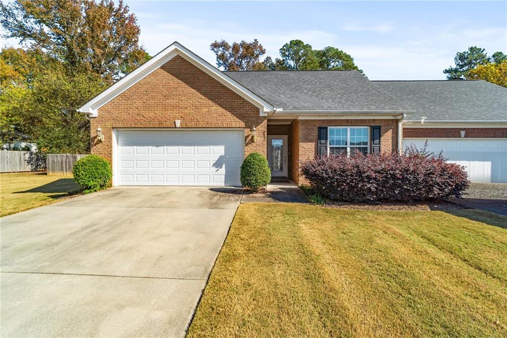 252 Blackwood Place SE