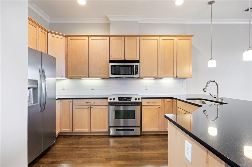 360 Chambers Street Unit 411 Property Photo 8