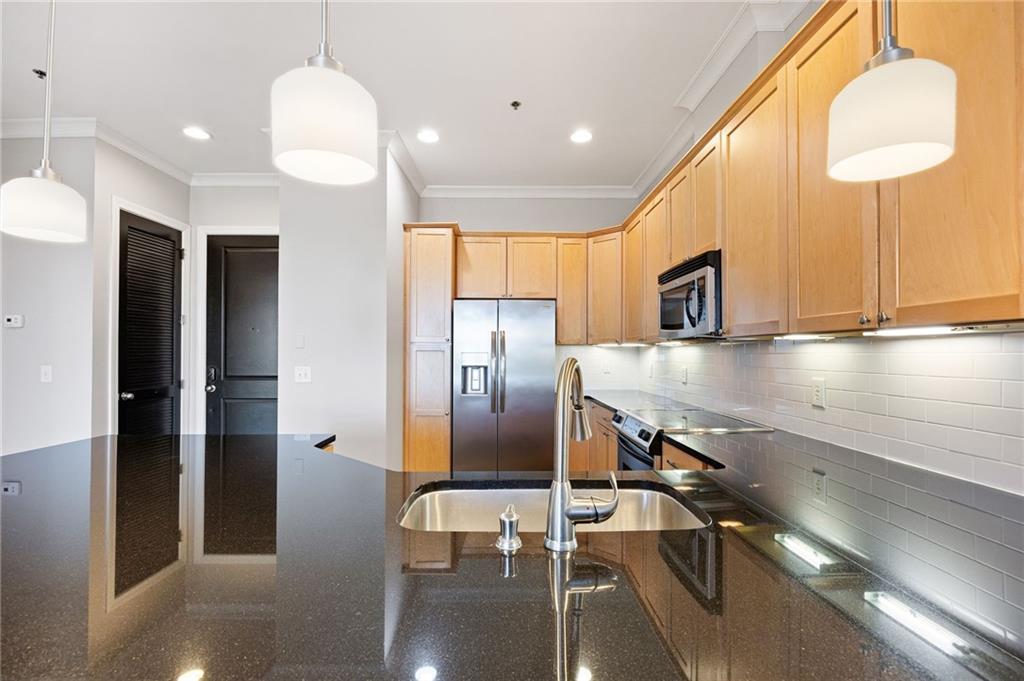 360 Chambers Street Unit 411 Property Photo 9