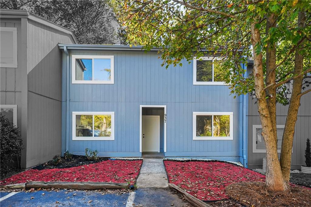 937 Pine Oak Trail Property Photo 1