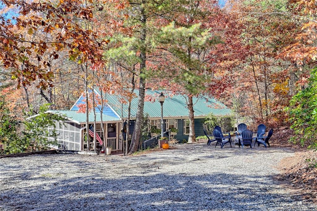 321 Finch Drive Property Photo 1