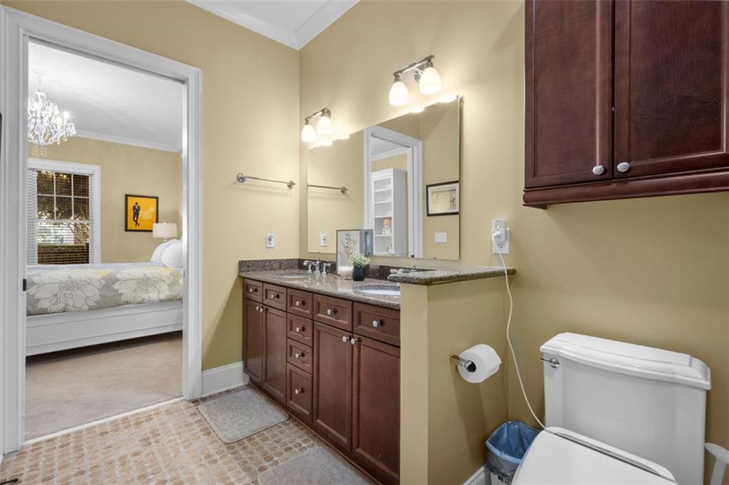 3635 E Paces Circle Unit 1103 Property Photo 18