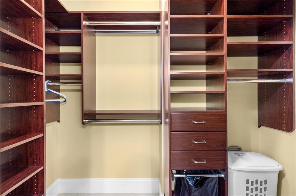 3635 E Paces Circle Unit 1103 Property Photo 20